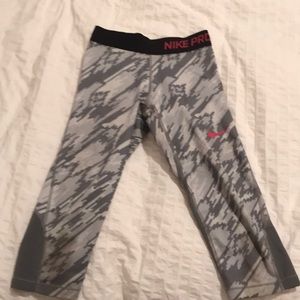 Nike pro (dri-fit) used 3/4 leggings